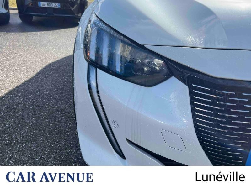 Used PEUGEOT 208 1.2 PureTech 100ch S&S GT EAT8 2021 Blanc nacré € 15157 in Lunéville