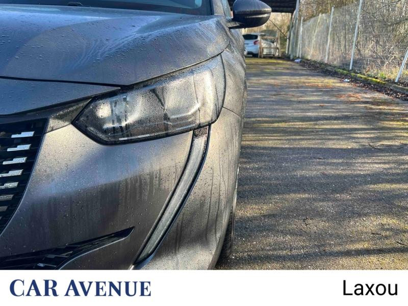 Used PEUGEOT 208 1.2 PureTech 100ch S&S Style EAT8 2021 Gris Platinium (M) € 14468 in Lunéville