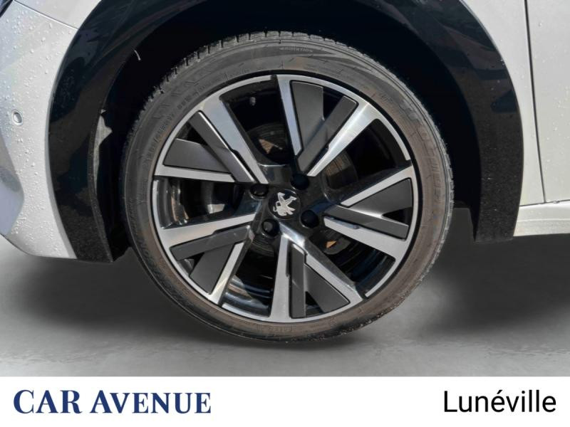 Used PEUGEOT 208 1.2 PureTech 100ch S&S GT EAT8 2021 Blanc nacré € 15157 in Lunéville