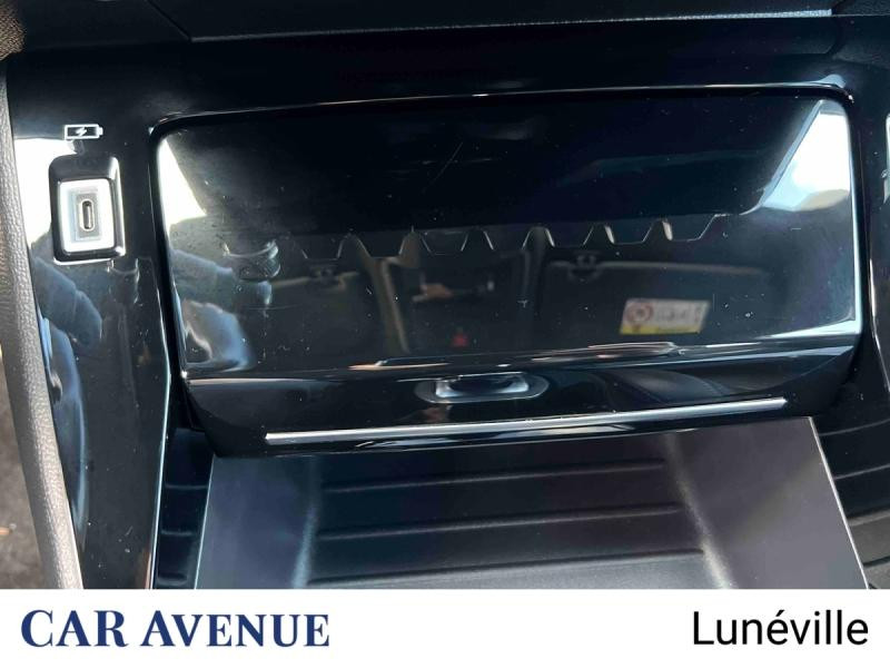 Used PEUGEOT 208 1.2 PureTech 100ch S&S GT EAT8 2021 Blanc nacré € 15157 in Lunéville