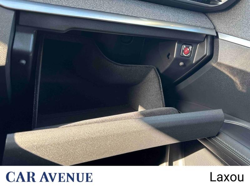 Used PEUGEOT 3008 HYBRID 225ch Allure Pack e-EAT8 2021 Toit Black Diamond Noir Perla Nera € 21890 in Lunéville