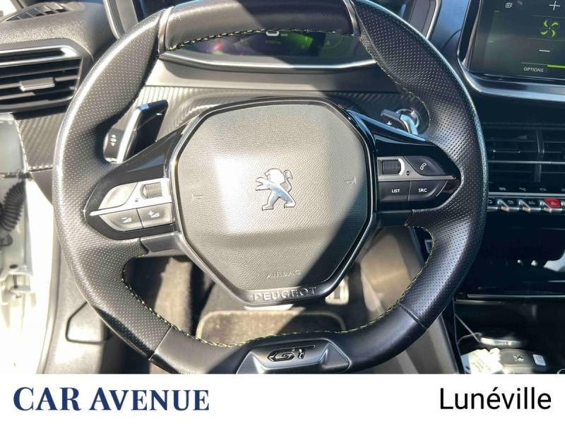 Used PEUGEOT 208 1.2 PureTech 100ch S&S GT EAT8 2021 Blanc nacré € 15157 in Lunéville
