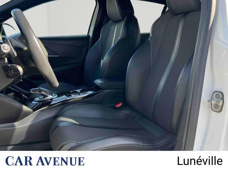 Used PEUGEOT 208 1.2 PureTech 100ch S&S GT EAT8 2021 Blanc nacré € 15157 in Lunéville