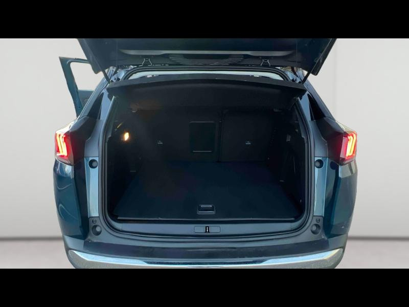 Used PEUGEOT 3008 HYBRID 225ch Roadtrip e-EAT8 2022 Bleu Célèbes (M) € 22244 in Lunéville