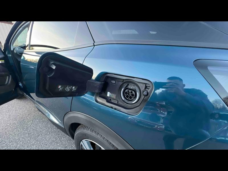 Used PEUGEOT 3008 HYBRID 225ch Roadtrip e-EAT8 2022 Bleu Célèbes (M) € 22244 in Lunéville