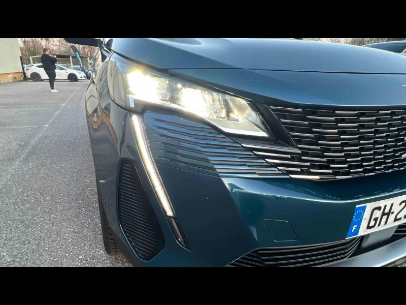 Used PEUGEOT 3008 HYBRID 225ch Roadtrip e-EAT8 2022 Bleu Célèbes (M) € 22244 in Lunéville