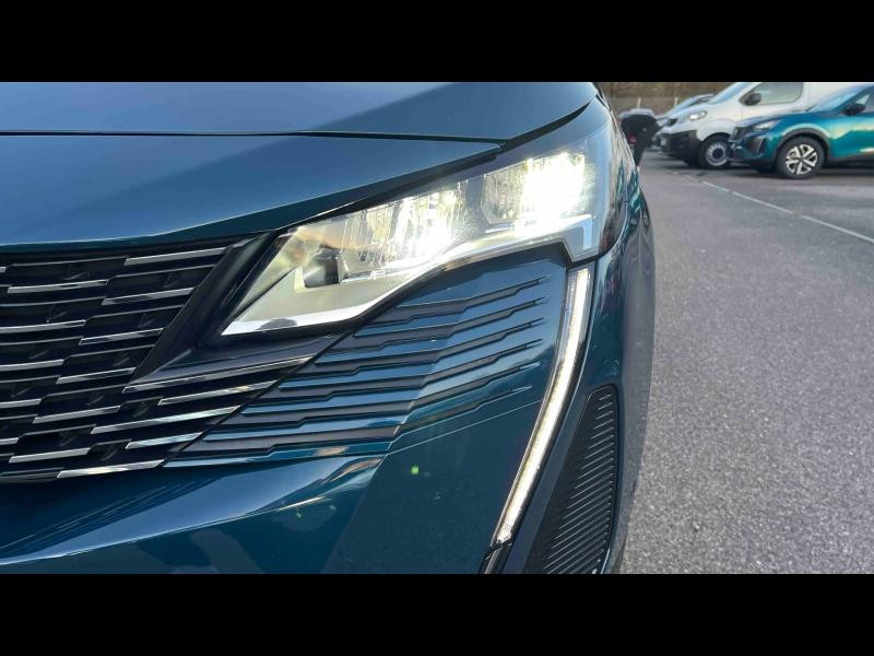 Used PEUGEOT 3008 HYBRID 225ch Roadtrip e-EAT8 2022 Bleu Célèbes (M) € 22244 in Lunéville