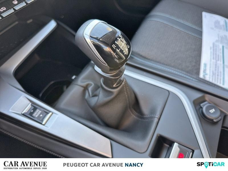 Used PEUGEOT 308 1.2 PureTech 130ch S&S Allure 2024 Vert € 17570 in Lunéville