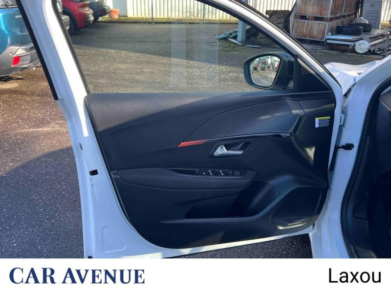 Occasion PEUGEOT 208 e-208 136ch Active Pack 2022 Blanc Banquise (O) 13881 € à Lunéville