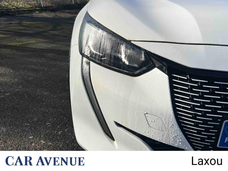 Occasion PEUGEOT 208 e-208 136ch Active Pack 2022 Blanc Banquise (O) 13881 € à Lunéville