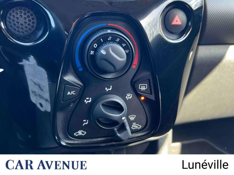 Used PEUGEOT 108 VTi 72 Style S&S 85g 5p 2020 Gris Carlinite € 10317 in Lunéville