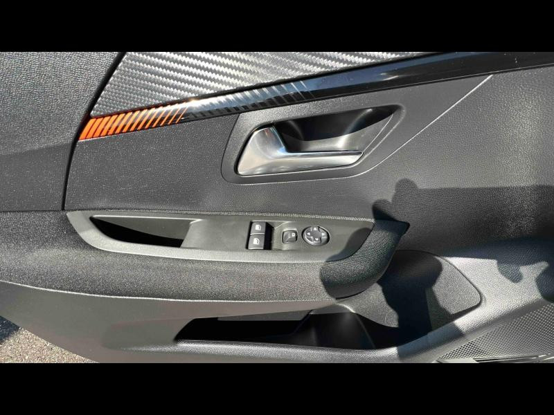 Used PEUGEOT 208 1.5 BlueHDi 100ch S&S Active 2022 Blanc Banquise (O) € 12947 in Lunéville