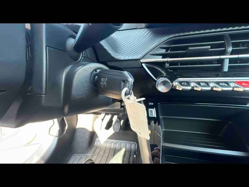 Used PEUGEOT 208 1.5 BlueHDi 100ch S&S Active 2022 Blanc Banquise (O) € 12947 in Lunéville