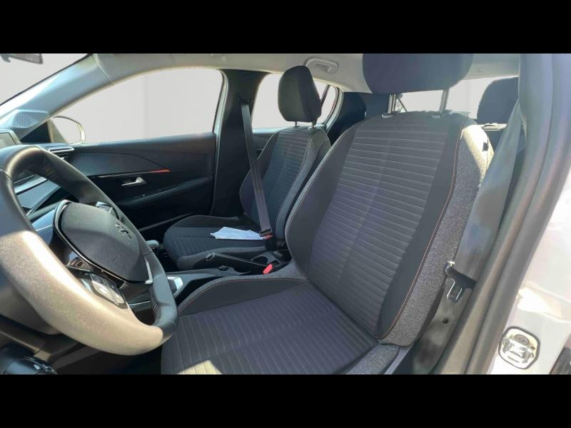 Used PEUGEOT 208 1.5 BlueHDi 100ch S&S Active 2022 Blanc Banquise (O) € 12947 in Lunéville