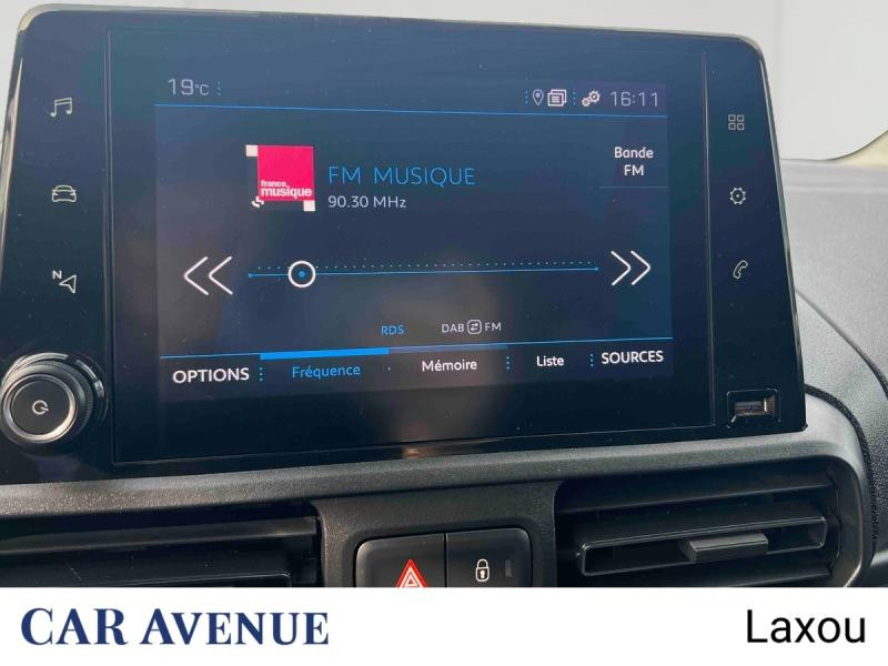 Occasion PEUGEOT Partner M 650kg BlueHDi 100ch S&S Cabine Multiflex 3 places Pack Asphalt Connect 2024 Blanc Icy 19563 € à Lunéville