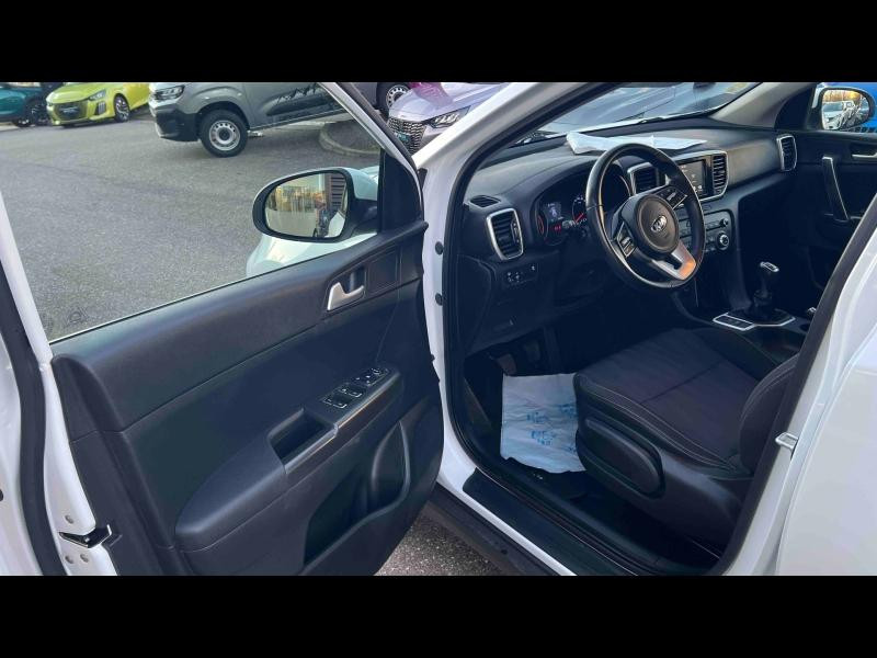 Occasion KIA Sportage 1.6 CRDi 115ch ISG Motion 4x2 2019 Blanc Platine 18906 € à Lunéville