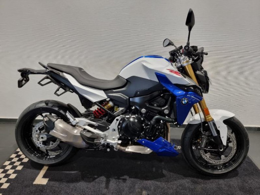 Occasion BMW F F 900 R A2 2023 Light White / Racing Blue / Racing Red 9 490 € à Dijon