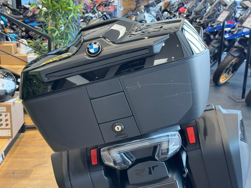 Used BMW R R 1300 RT 2025 Black Storm Metallic € 29490 in Dijon