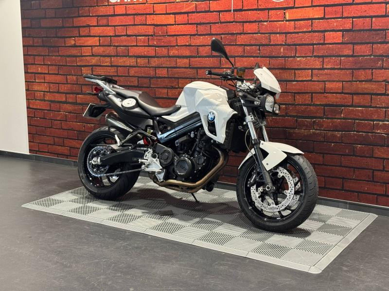 Used BMW F F 800 R ABS 2012 Blanc alpin/Soie noire € 4290 in Dijon