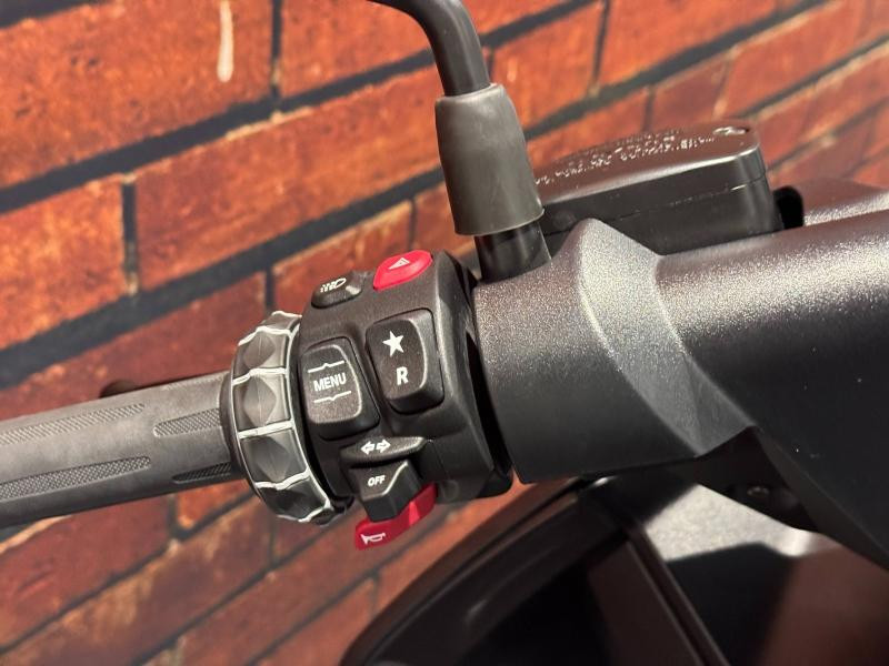 Occasion BMW C CE04 11kW 2023 Magellan Grey Metallic 11490 € à Dijon