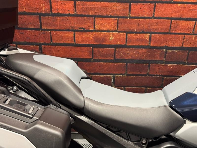 Occasion BMW R R 1300 GS 2025 Racing Blue Metallic 28490 € à Dijon