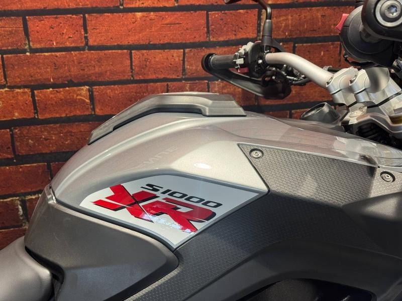 Occasion BMW S S 1000 XR 2017 Light white/Granit grey/Racing Red 12990 € à Dijon