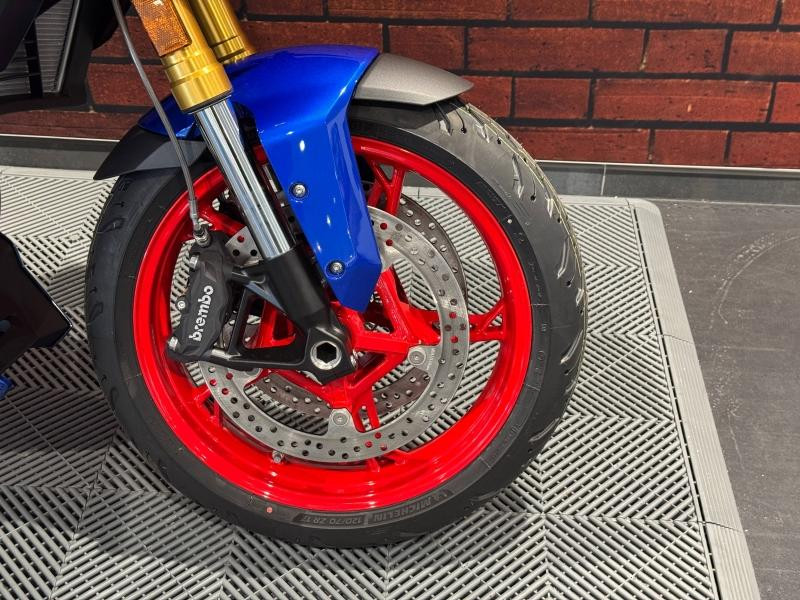 Occasion BMW F F 900 XR A2 (47.5) 2025 Style Sport (Racing) 12990 € à Dijon