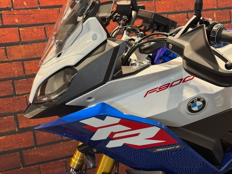 Occasion BMW F F 900 XR A2 (47.5) 2025 Style Sport (Racing) 12990 € à Dijon