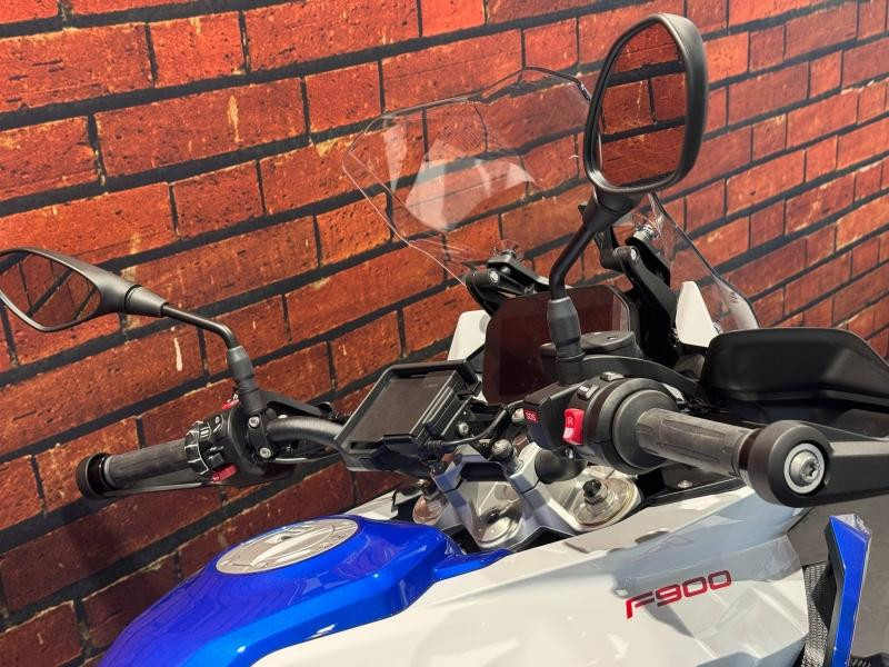 Occasion BMW F F 900 XR A2 (47.5) 2025 Style Sport (Racing) 12990 € à Dijon