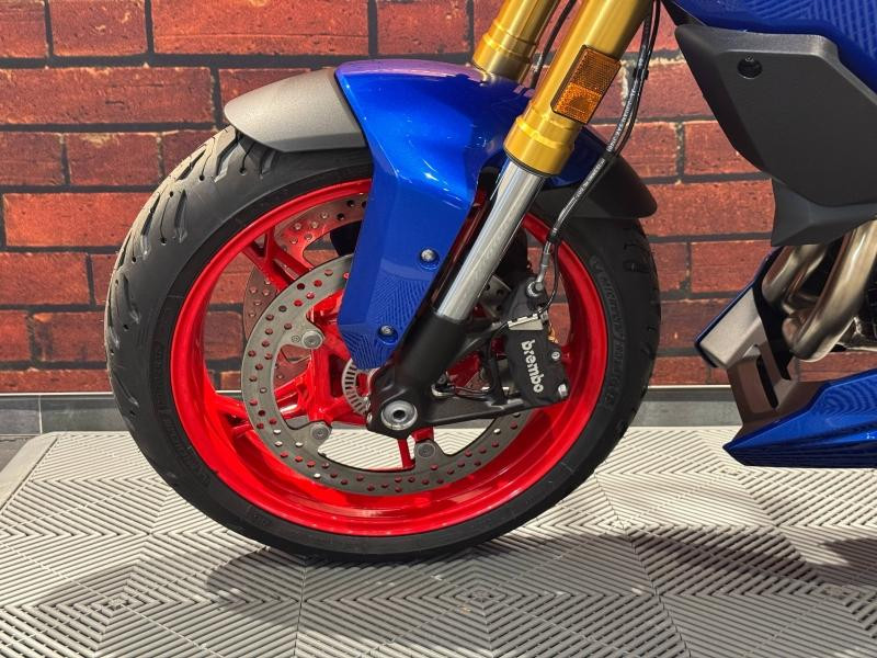 Occasion BMW F F 900 XR A2 (47.5) 2025 Style Sport (Racing) 12990 € à Dijon