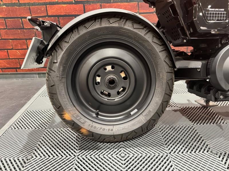 Occasion BMW C CE02 125cc 2024 Cosmic black uni 4490 € à Dijon