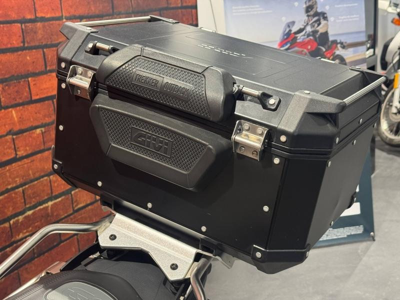 Used BMW F F 850 GS Adventure 2021 Kalamata Metallic Mat € 11490 in Dijon