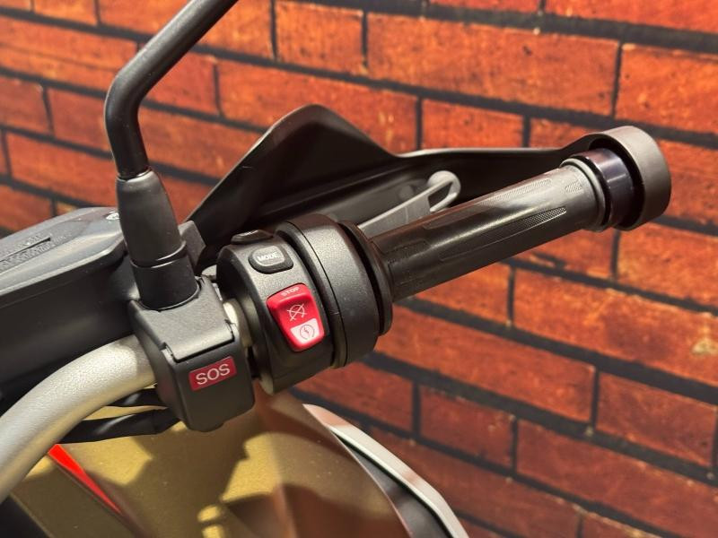 Used BMW F F 850 GS Adventure 2021 Kalamata Metallic Mat € 11490 in Dijon