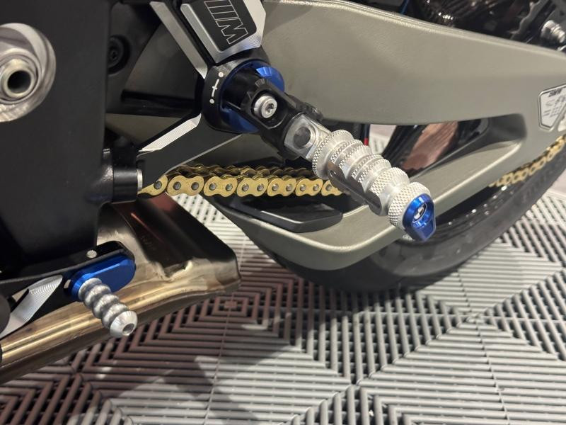 Occasion BMW M M 1000 R 2025 2025 Aluminium Blanc Metallic matt 26490 € à Dijon