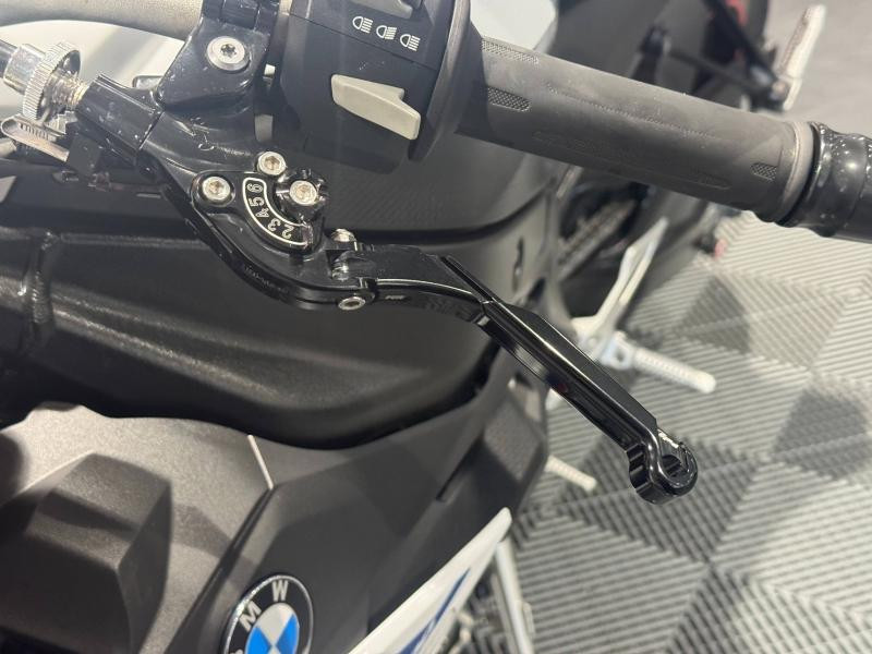 Used BMW S S 1000 R 2017 Light white/Lupin blue/Racing red € 9990 in Dijon