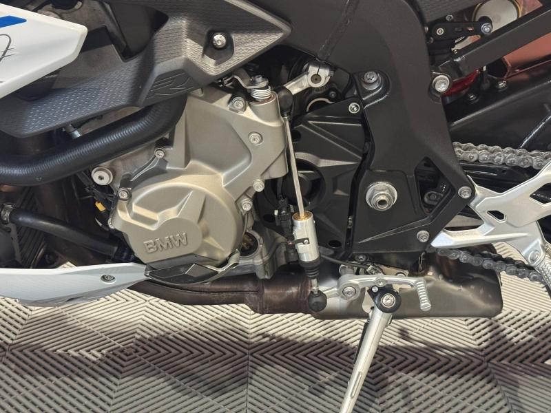 Used BMW S S 1000 R 2017 Light white/Lupin blue/Racing red € 9990 in Dijon