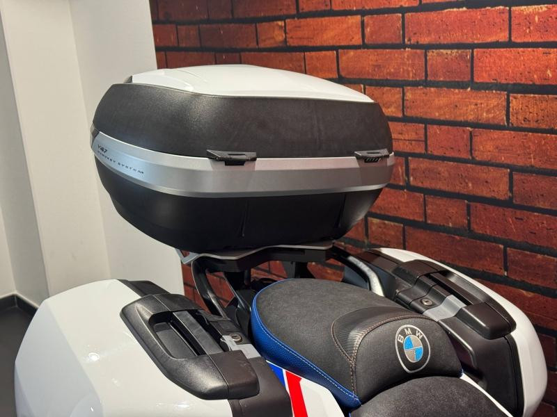 Used BMW R R 1250 RS Evo 2023 Light White / Racing Blue/ Racing Red € 16480 in Dijon