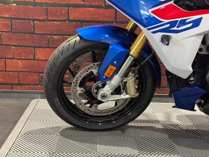 Used BMW R R 1250 RS Evo 2023 Light White / Racing Blue/ Racing Red € 16480 in Dijon