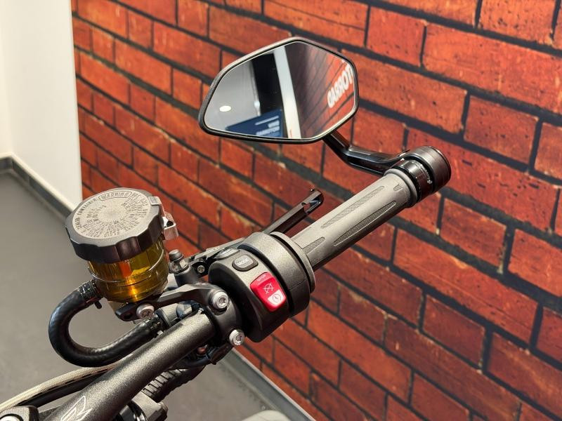 Used BMW M M 1000 R 2023 Black Storm Met / M Motorsport € 20490 in Dijon