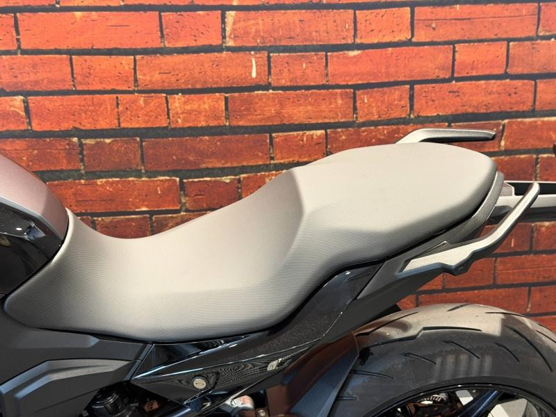 Occasion BMW F F 900 R A2 2025 2026 Style Triple Black 11490 € à Dijon