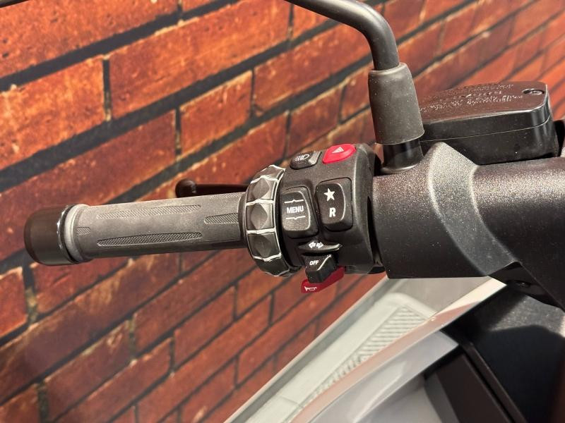 Occasion BMW C CE04 11kW 2025 Light White Uni 14340 € à Dijon