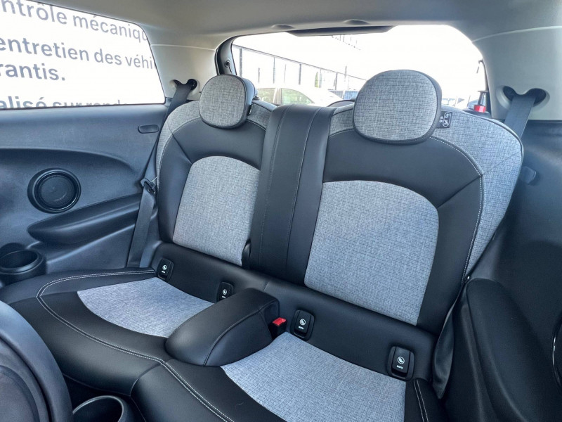 Used MINI Mini Hatch 3 Portes One 102 ch MINI Yours 3p 2020 Enigmatic  Black métallisé € 22670 in Beaune
