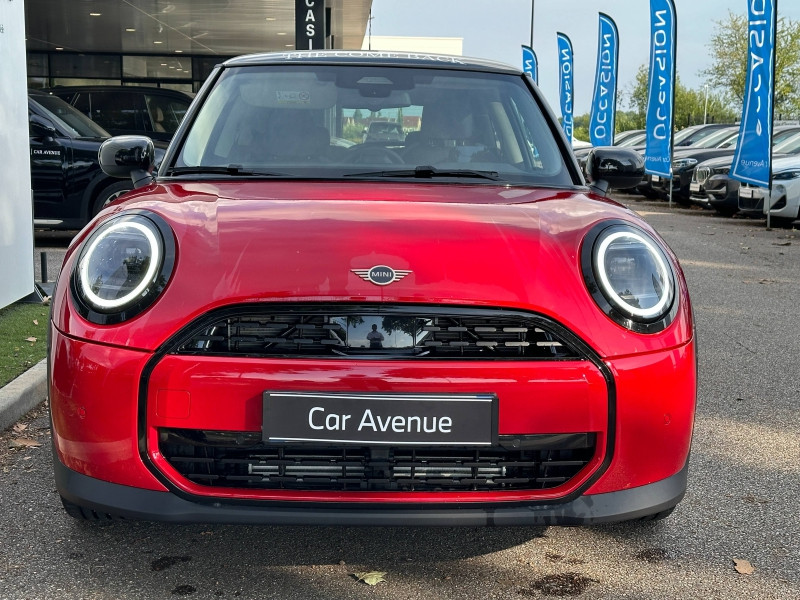 Occasion MINI Cooper 3 Portes C 156ch Classic DKG7 2024 Chili Red II 34590 € à Beaune