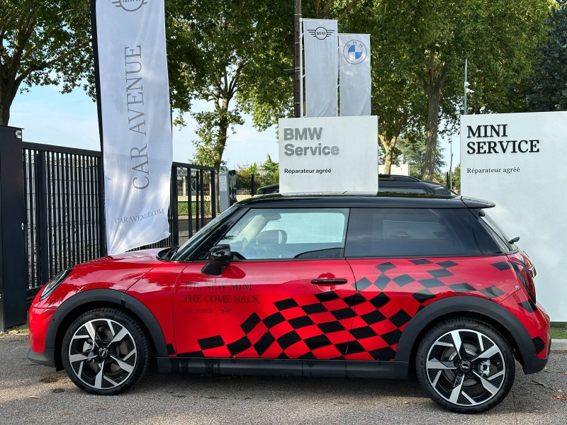 Occasion MINI Cooper 3 Portes C 156ch Classic DKG7 2024 Chili Red II 34590 € à Beaune