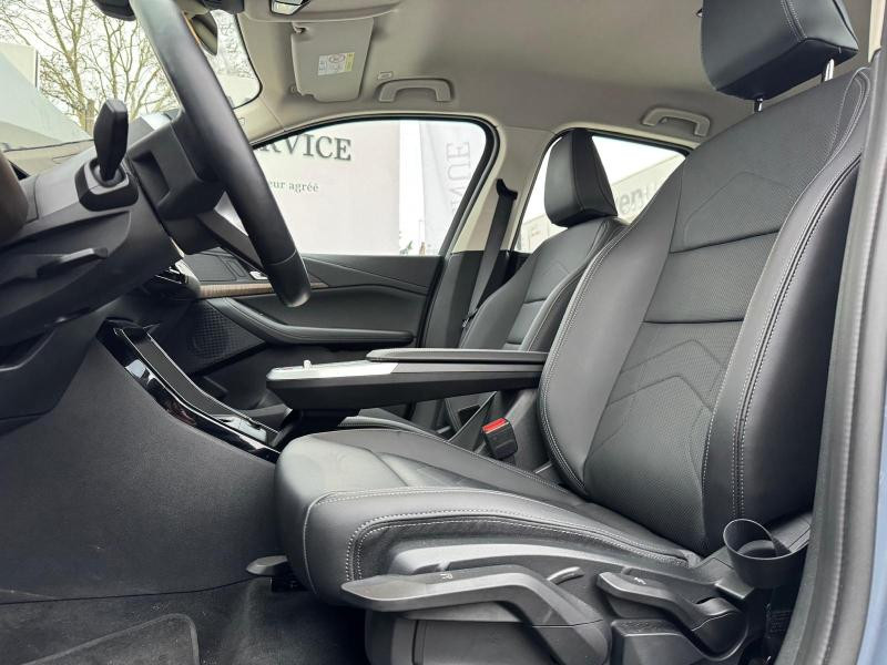 Occasion BMW Série 2 ActiveTourer 220i 170ch Business Design DKG7 2024 Sparkling Copper Grey métallisé 34990 € à Beaune