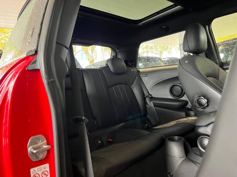 Used MINI Mini Cooper SE 184ch Yours BVA 5CV 2021 Chili Red € 18490 in Beaune