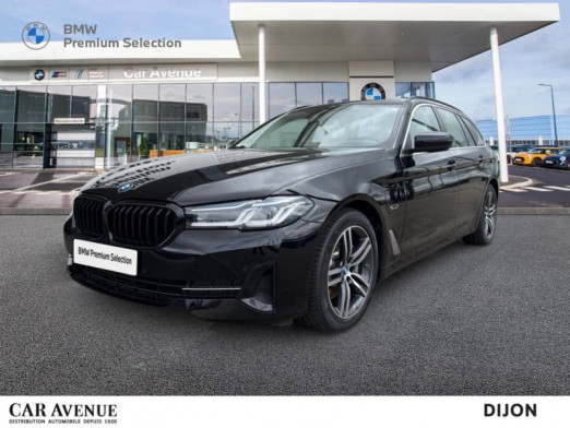 Occasion BMW Série 5 Touring 530eA 292ch Business Design Steptronic 10cv 2023 Schwarz 41 980 € à Beaune