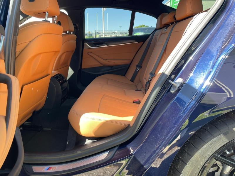 Occasion BMW Série 5 545eA xDrive 394ch M Sport Steptronic 2023 BMW Individual Tanzaniteblau métallisé 55990 € à Beaune