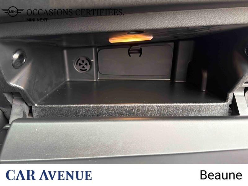 Occasion MINI Mini 5 Portes Cooper 136ch Edition Premium Plus BVA7 2023 Argenté 26900 € à Beaune