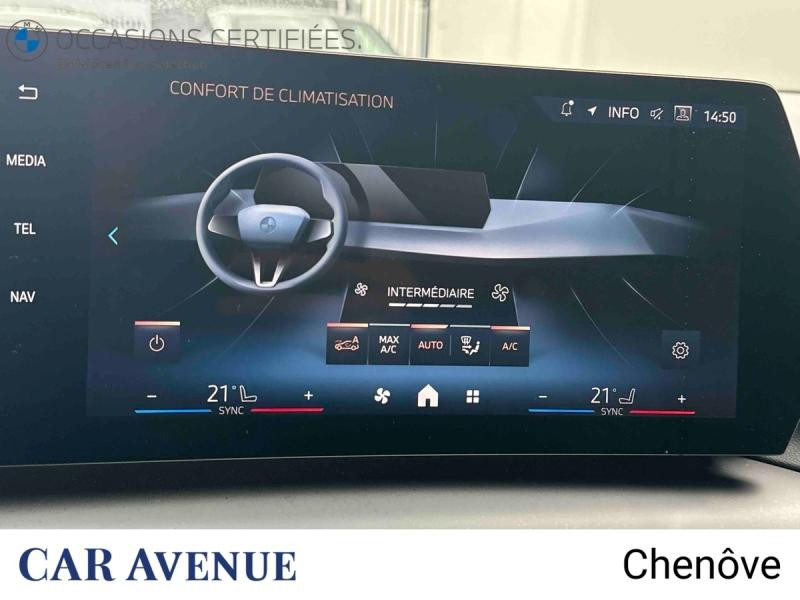 Occasion BMW Série 1 120A 170ch M Sport Design DKG7 2024 BMW Individual Storm Bay métallisé 35890 € à Beaune